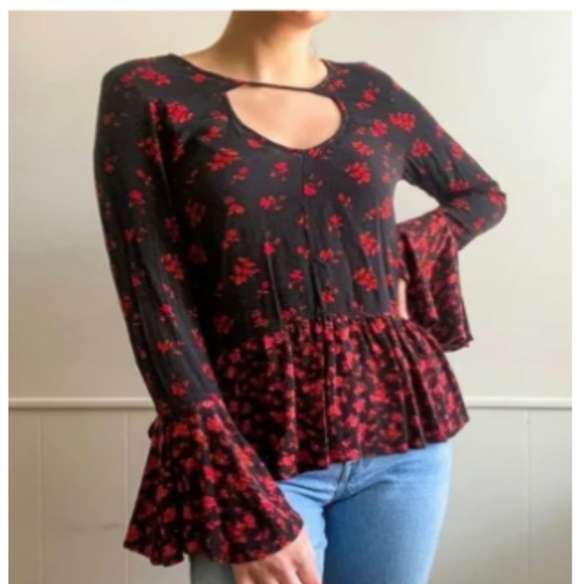 Mossimo Witchy Dark Romantic Fairy Grunge Flutter Sleeve Top Black & Red - Picture 1 of 11